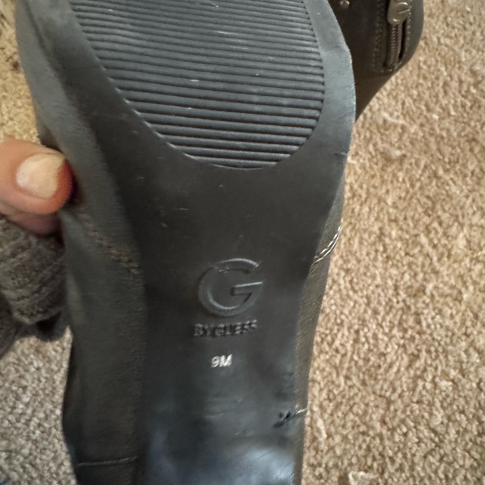 Heels - Picture 4 of 4